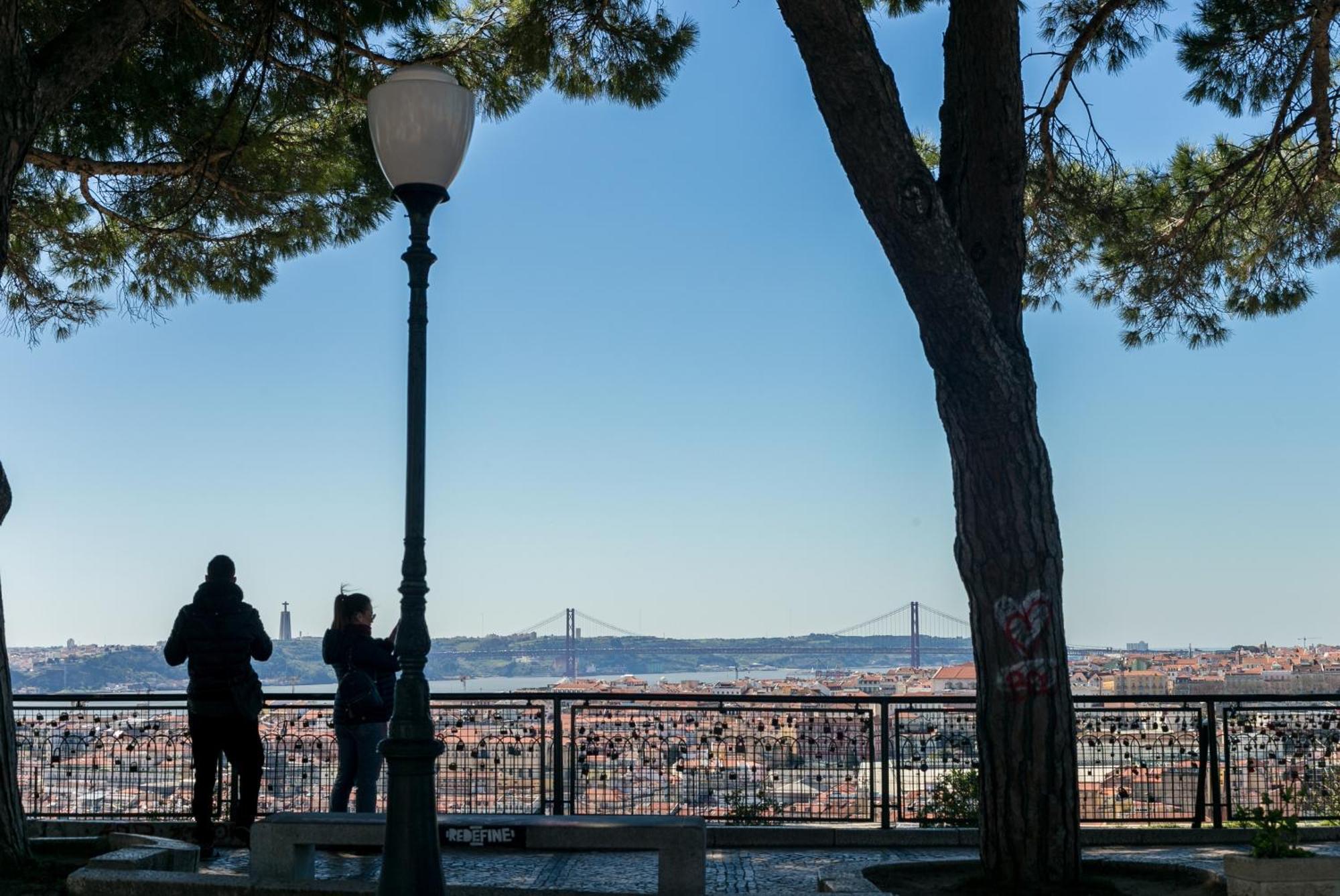 Happy Stay Lisbon - Suite With A View, Private Terrace & Ac Kültér fotó